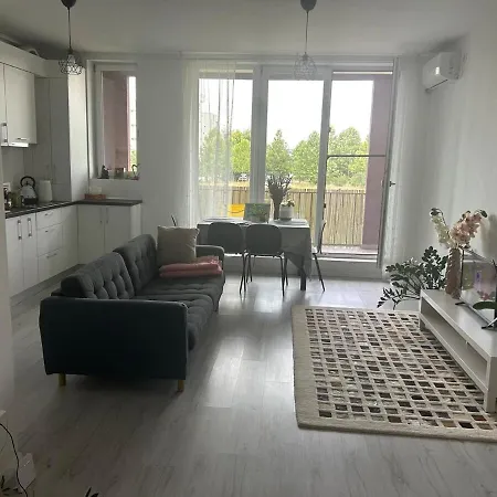 Art One * Бухарест